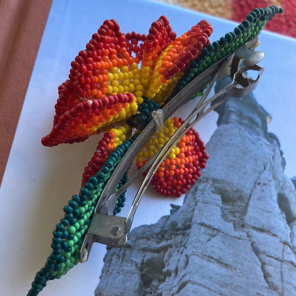 Hand beaded barrette - Picture 2 of 3